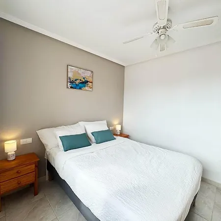 In Orihuela, Golf Courses, Sea, Shops Apartment